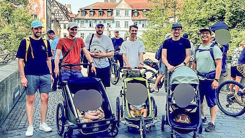 Walking Dads Seit einiger Zeit treffen sich frischgebackene Väter in Bamberg um als „Walking Dads" gemeinsam spazieren zu gehen.
