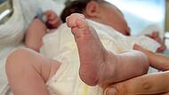 Neujahrsbabys gelten als Glücksbringer