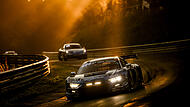 Der Audi #1 mit Christopher Haase ist bei den 24h Nürburgring 2025 am Samstagabend ausgeschieden.