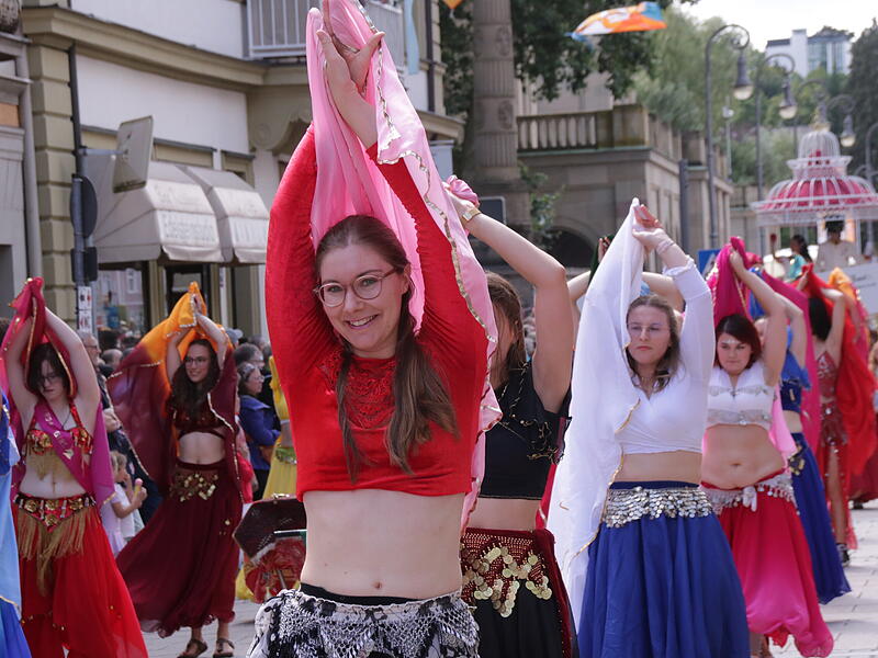 Die orientalische Tanzgruppe Tarana Al Janan aus dem Tanzstudio Morgiana's OrienTraum zeigte ihr K&ouml;nnen.