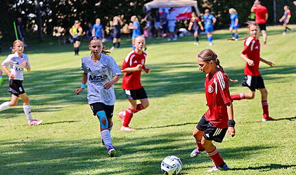 Mädchenfußball Beim FSV Phönix Buttenheim fand das größte Mädchenfußballturnier Nordbayerns statt.
