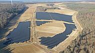 Gemeinsam mit Prowind entsteht in Fuchsstadt aktuell einer der größten Solarparks in Bayern. Hier zu sehen: ungefähr die ersten 30 Prozent. Gemeinsam mit Prowind entsteht in Fuchsstadt aktuell einer der größten Solarparks in Bayern. Hier zu sehen: ungefähr die ersten 30 Prozent.