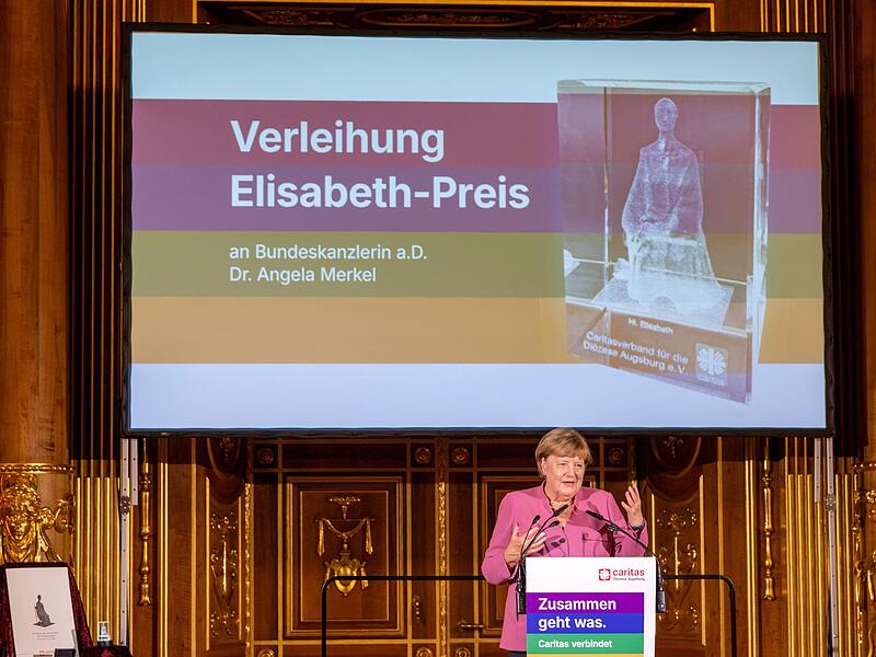 Ehemalige Bundeskanzlerin Merkel erh&auml;lt Caritas-Preis