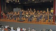 Mit dem Konzert im Kreiskulturraum unterstützt das Luftwaffenmusikkorps die Jugendarbeit des Musikvereins Steinwiesen.