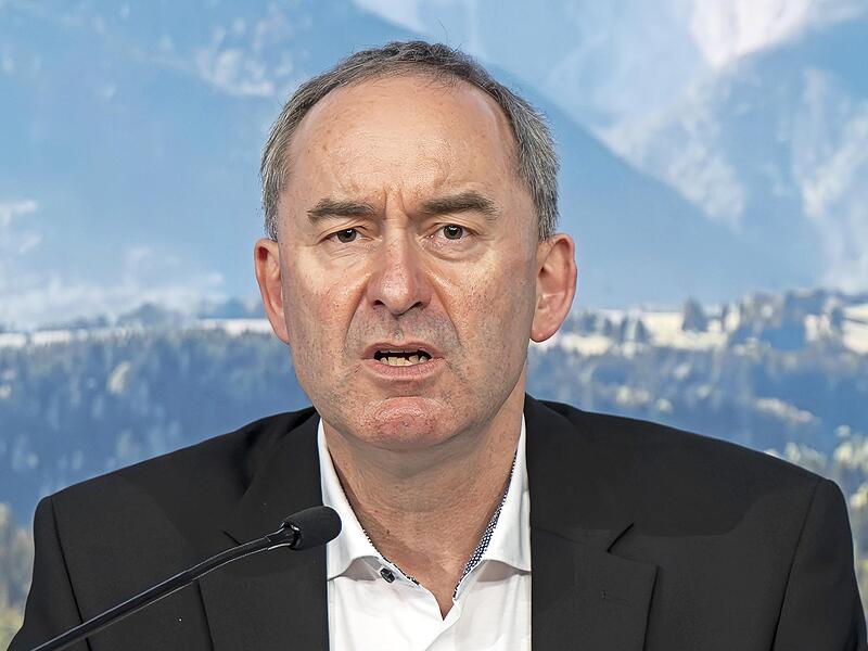 Hubert Aiwanger kommt nach Wildflecken.
