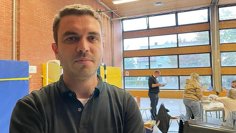 Wahlhelfer Blerim SheqaForchheim & Fränkische Schweiz Wahlhelfer Blerim SheqaForchheim & Fränkische Schweiz