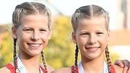 Das Wasser ist ihre große Leidenschaft: Die Zwillingsschwestern Julia (links) und Anna Barth  sind zwar auch in der Leichtathletik bei der LG Bamberg erfolgreich, legen den Fokus aber auf den Schwimmleistungssport beim TB Erlangen.
