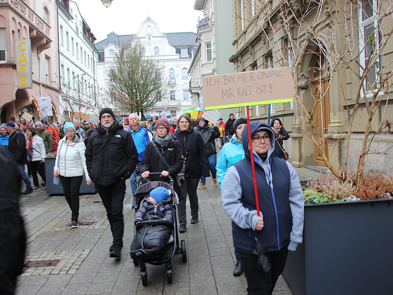 Demokratie Demo "Nie wieder ist jetzt in Bad KissingenDemokratie Demo "Nie wieder ist Jetzt" in Bad Kissingen