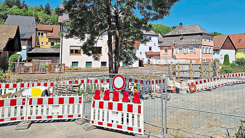 Die Baustelle bei der Ankerbr&uuml;cke ist eine gro&szlig;e Ma&szlig;nahme. Zurzeit wird die zweite Ufermauer saniert und neu aufgebaut.Susanne Deuerling