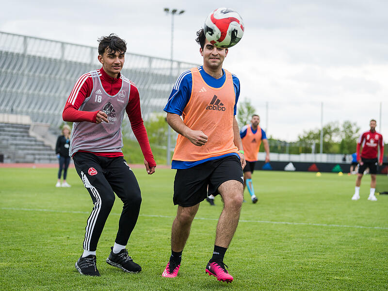 1. FC N&uuml;rnberg bolzt mit dem Special-Olympics-Team Deutschland in Herzogenaurach 2023