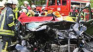 Der Mercedes wurde komplett zerst&ouml;rt.