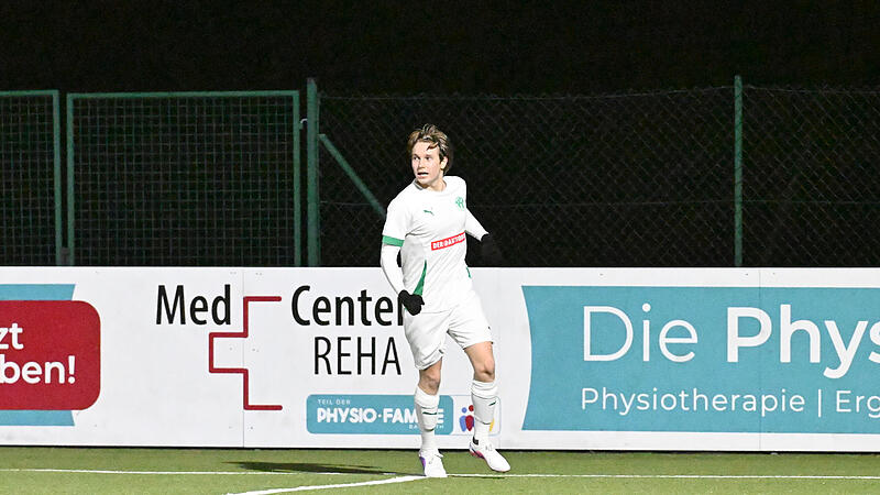 Sport Fu&szlig;ball Saison 2025 / 2026 Bayernliga Nord  Privatspiel am Dienstag 10.02.2026 Spielort  Neudrossenfeld  Sportpark  Am Weinberg Kunstrasenplatz Beginn 19.00 h TSV Neudrossenfeld gegen SC 04 Schwabach Halbzeitergebnis 1:0 Endstand 2:1 Moritz H&uuml;tter