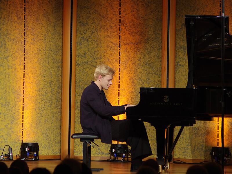 Alexander Malofeev