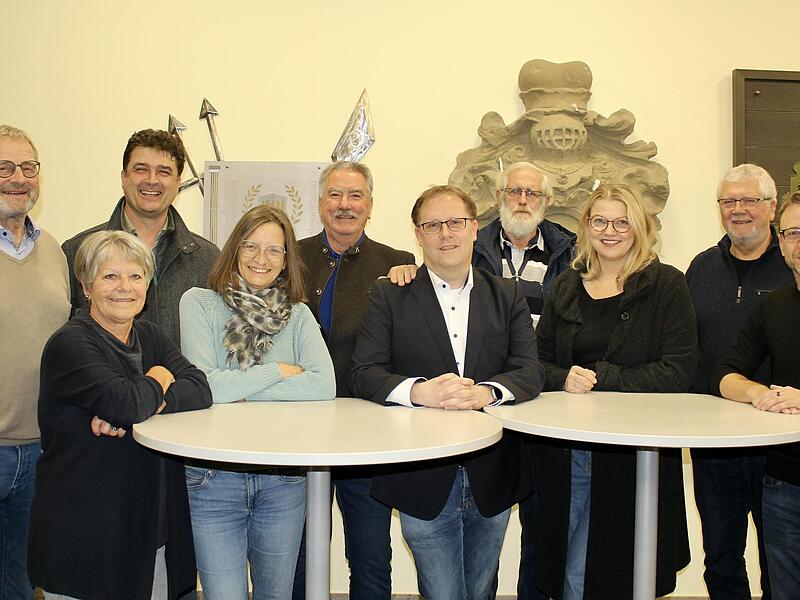 Festausschuss 2025: (von links) Joachim Schwigon, Elke Hillmann, Peter Rottmann, Heike Beudert, Paul Ziegler, Ortwin Guhling, Peter Balthasar, Claudia Kind, Helmut Schreiner und Sebastian Bretscher. Es fehlen: Anneliese Albert, Leo Pfennig, Armin ...