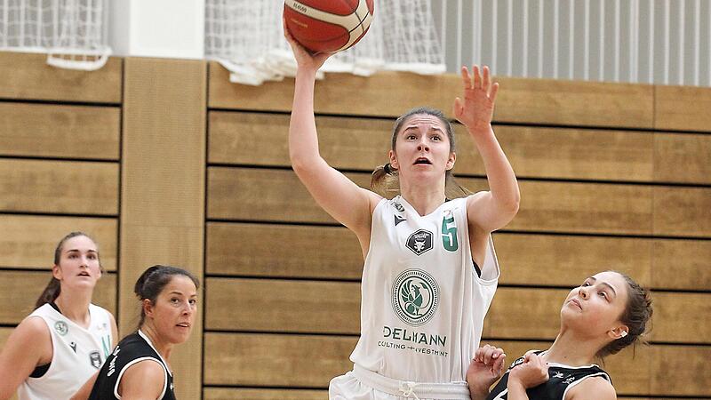 Ela Micunovic (mit Ball) zeigte mit 30 Punkten und acht Dreiern eine sehr starke Offensivleistung. Ela Micunovic (mit Ball) zeigte mit 30 Punkten und acht Dreiern eine sehr starke Offensivleistung.