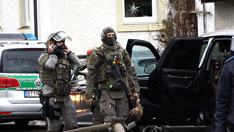 46-jähriger Mann bei SEK-Einsatz festgenommen 46-jähriger Mann bei SEK-Einsatz festgenommen
