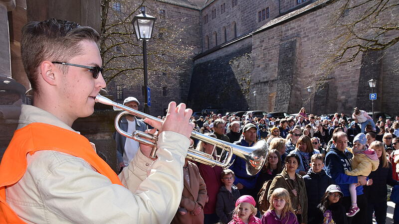 Kulmbach: Ostereiersuche auf der Plassenburg mit Fanfare