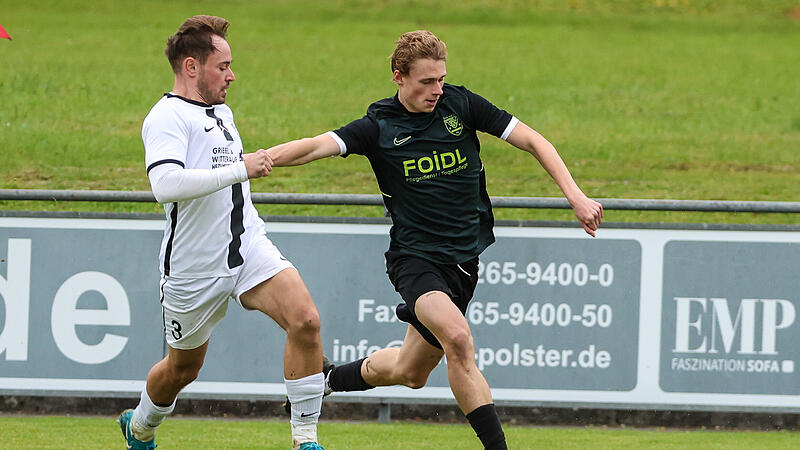 Erik Wetstein (rechts) und die anderen Neukenrother wollen sich am Samstag für einen schwachen Kirchweihauftritt zuletzt gegen Schammelsdorf rehabilitieren. Erik Wetstein (rechts) und die anderen Neukenrother wollen sich am Samstag für einen schwachen Kirchweihauftritt zuletzt gegen Schammelsdorf rehabilitieren.