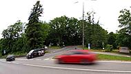 Seit vielen Jahren ein ungelöstes Problem: An der Einmündung des Ahorner Bergs ins Weichengereuth in Coburg kommt es oft zu langen  Rückstaus.