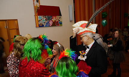 So bunt war es beim Kost&uuml;mball in Bad Br&uuml;ckenau