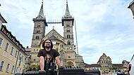 Florian Herrnleben vor dem Bamberger Dom Florian Herrnleben vor dem Bamberger Dom