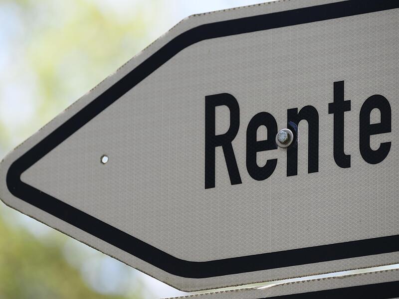 Mit der Aktivrente sollen Rentner, die freiwillig weiterarbeiten, bis zu 2000 Euro im Monat steuerfrei verdienen können.