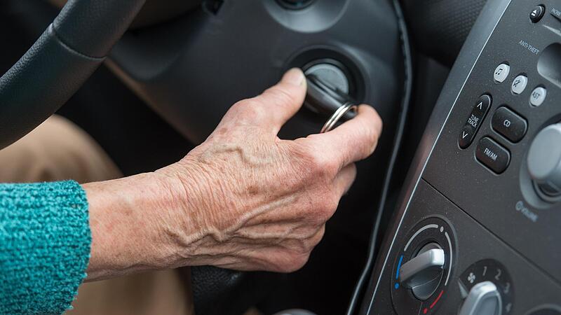 Eine Studie hat die Fahrtüchtigkeit älterer Verkehrsteilnehmer untersucht.