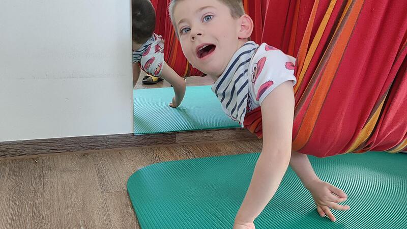 Marlon hat Freude an der Ergotherapie.