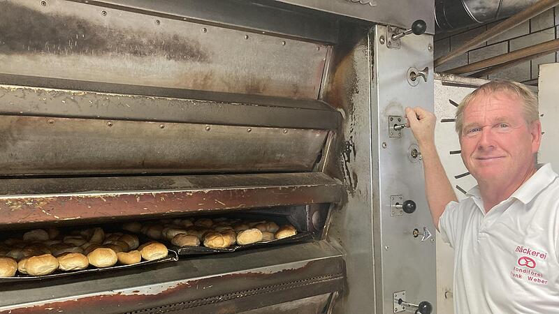 Der Backofen von Frank Weber wird mit Gas geheizt. Die Kosten explodieren grad.