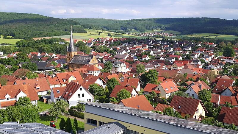 Die Photovoltaik-Anlage auf der Schule in Litzendorf l&auml;uft schon seit zehn Jahren hervorragend.