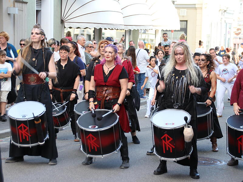 Coburg ist jetzt wieder Samba-CityCoburg ist jetzt wieder Samba-City Festivalauftakt 2026: Coburg ist jetzt wieder Samba-City