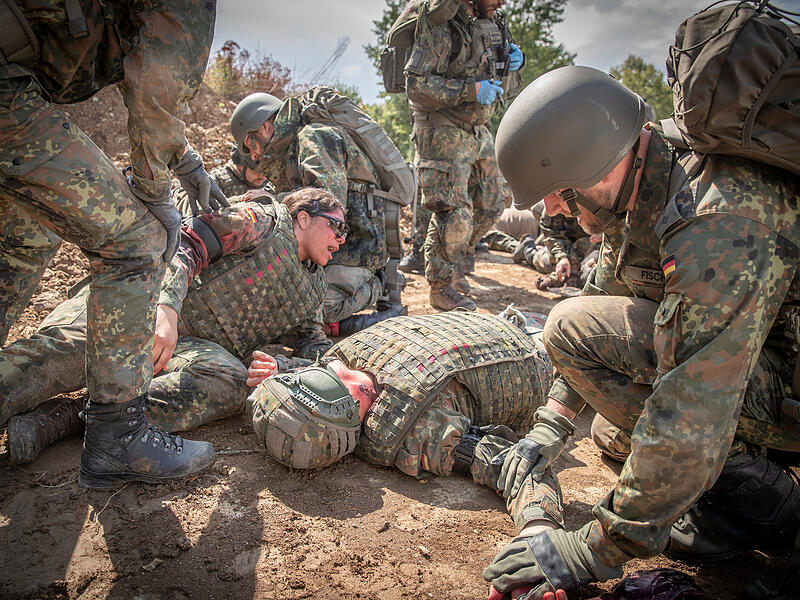 2025-07-16_InfoDVAG_StationenZivile F&uuml;hrungskr&auml;fte bei der Bundeswehr in Hammelburg