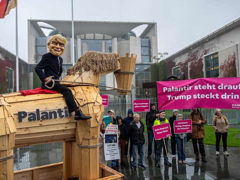 Campact-Aktion gegen Palantir Campact-Aktion gegen Palantir