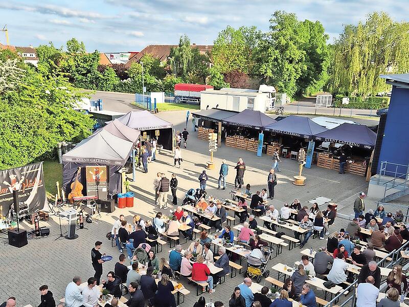 Blick auf das Maintal Familienfest.