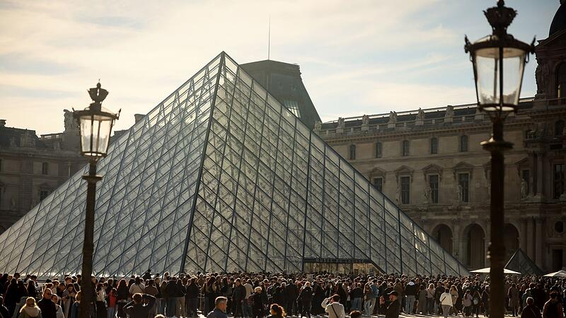 Louvre in Paris Louvre in Paris
