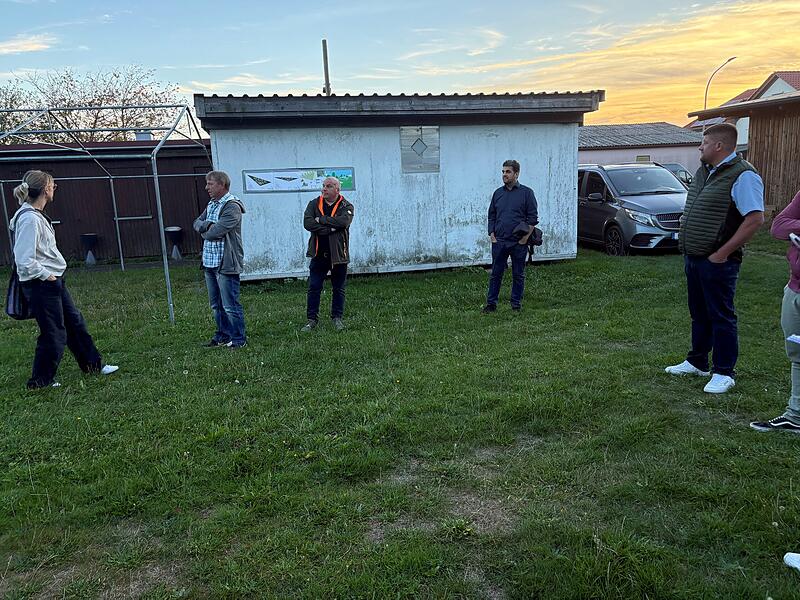 Sportplatz in Platz Spielplatz geplant