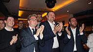 Freuen sich &uuml;ber starke CSU-Ergebnisse (von links): Zweitstimmenkandidat Maximilian Forkel, der wiedergew&auml;hlte Landtagsabgeordnete Martin Mittag sowie Landrat und Bezirkstagskandidat Sebastian Straubel.