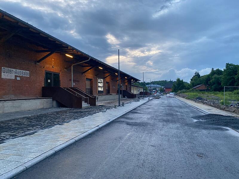 Neue Straße zum Globe CoburgNeue Straße am ehemaligen Güterbahnhof in Coburg Die neue Straße am ehemaligen Güterbahnhof in Coburg ist fast fertig