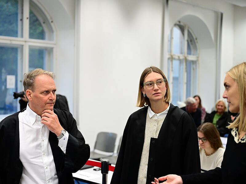 Die Rechtsanw&auml;lte Jochen Kaller und Mona Antretter aus Bamberg vertreten die Ehefrau und den Sohn