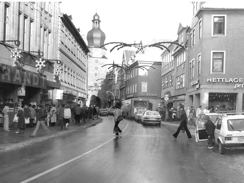 1981 rollte noch der Verkehr durch die Spit, die sogar offiziell die Bundesstra&szlig;e 4 war.