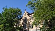 Das Hospiz in Meiningen ist idyllisch in einer Parklandschaft am Stadtrat von Meiningen gelegen. Hierher kommen auch Betroffene aus den Landkreisen Rh&ouml;n-Grabfeld, Bad Kissingen und Ha&szlig;berge.