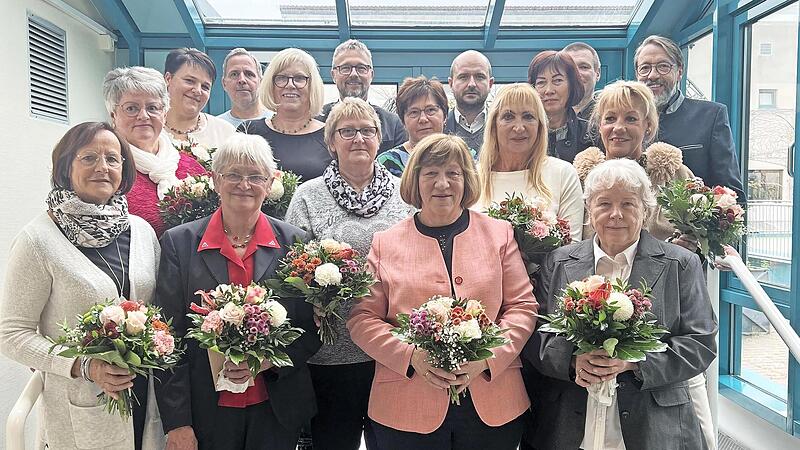 Die geehrten Mitarbeiter der Juraklinik Die geehrten Mitarbeiter der Juraklinik