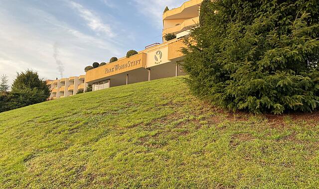 Betreiberin Ambiente Care GmbH nimmt Stellung zu den Geschehnissen im Parkwohnstift Bad Kissingen. Betreiberin Ambiente Care GmbH nimmt Stellung zu den Geschehnissen im Parkwohnstift Bad Kissingen.