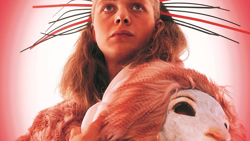 Jonathan Bamberg spielt die Jungfrau von Orleans.