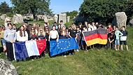 Die Schüler besuchten die keltischen Steinreihen von Kerzerho und bekannten sich zur Freundschaft.