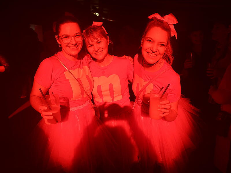Eine Nacht in Rot: Faschingsparty in Stadtsteinach