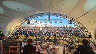 Die Seebühne beim Auftritt von „Huebnotix & Strings“ im Jahr 2016
