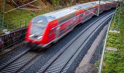 Trassenpreise im Schienenverkehr steigen 2027 kr&auml;ftig