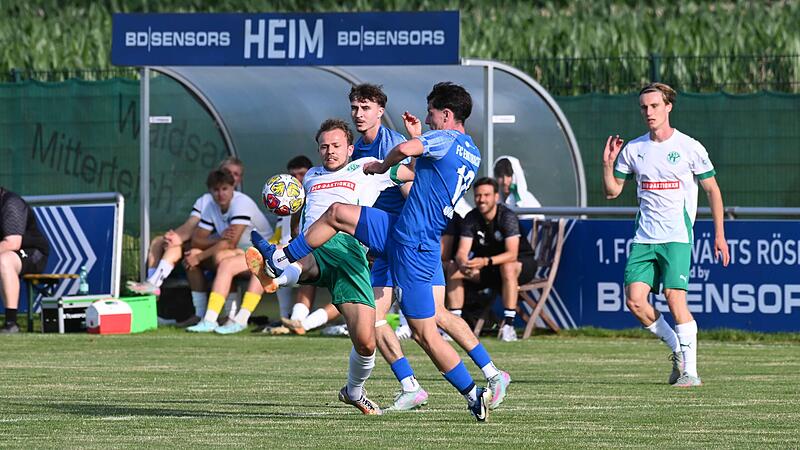 Sport Fußball Saison 2026 / 2027 Bayernliga Nord Privatspiel BD-Sensors Cup Röslau Donnerstag 09.07.2026 Spielort Sportanlage Röslau Spielbeginn 18.30 h FC Eintracht Münchberg gegen TSV Neudrossenfeld Halbzeitergebnis 1:1 Hannes Schwender Marvin Nö Sport Fußball Saison 2026 / 2027 Bayernliga Nord Privatspiel BD-Sensors Cup Röslau Donnerstag 09.07.2026 Spielort Sportanlage Röslau Spielbeginn 18.30 h FC Eintracht Münchberg gegen TSV Neudrossenfeld Halbzeitergebnis 1:1 Hannes Schwender Marvin Nö