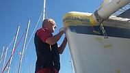 Thomas Schlick setzt Boote instand – wie den Katamaran Visiona 40 zwischen 2024 und 2025. Thomas Schlick setzt Boote instand – wie den Katamaran Visiona 40 zwischen 2024 und 2025.